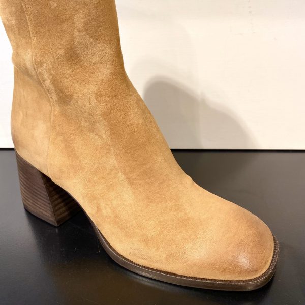 Lanny Boot Camel