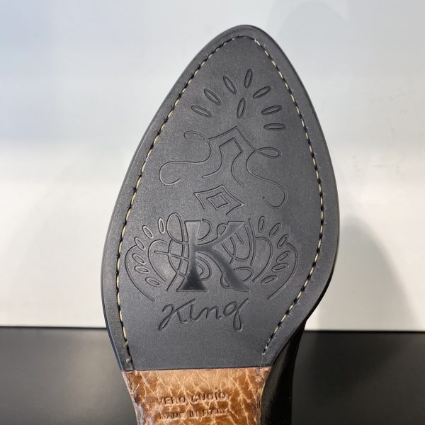 Stivaletto Lavato Nero con Ricamo