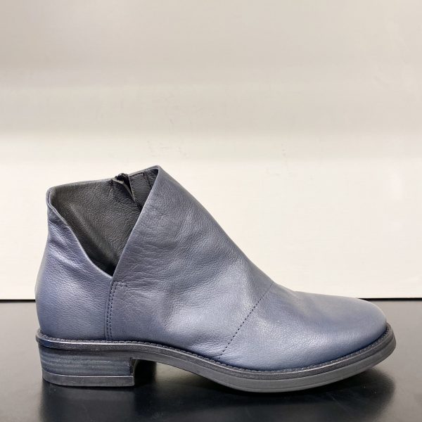 V Avio Boots