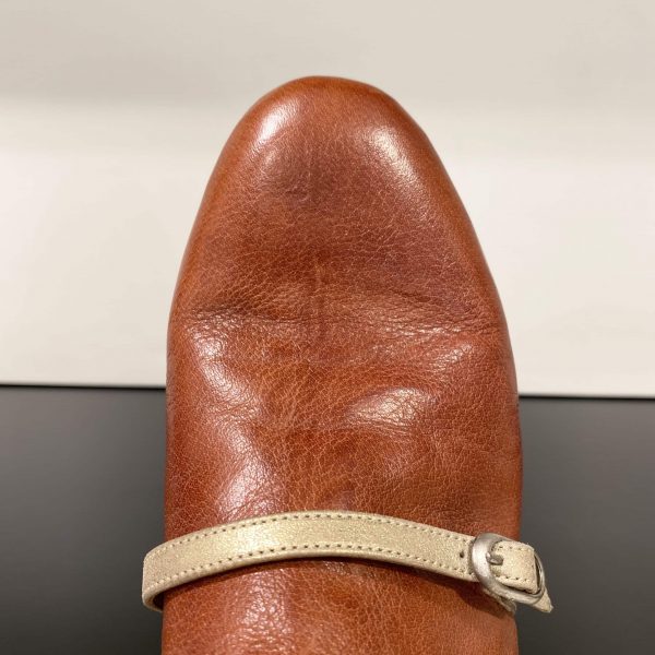 Jūshi Shoe