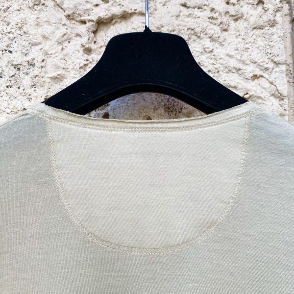 Milk V Beige