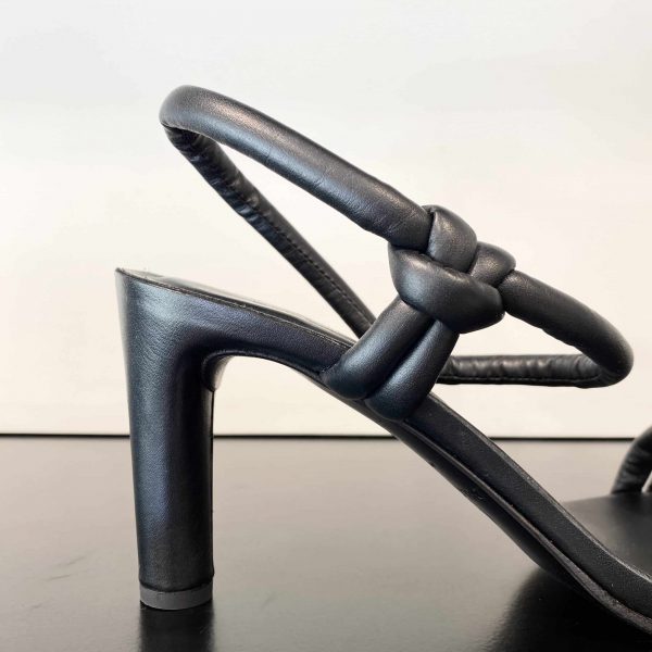 Nudo Nero
