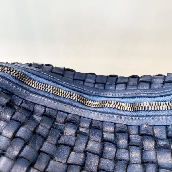 Tangle Blue
