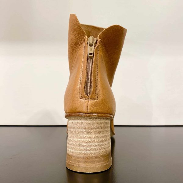 Camel Boots