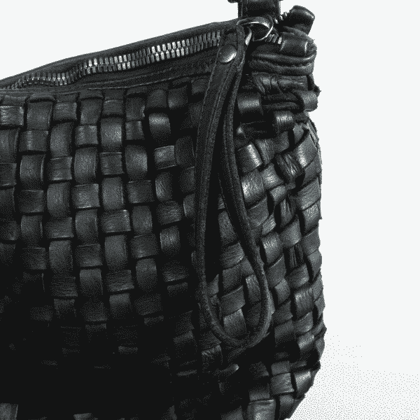 Tangle Black | DIEGO ZORODDU