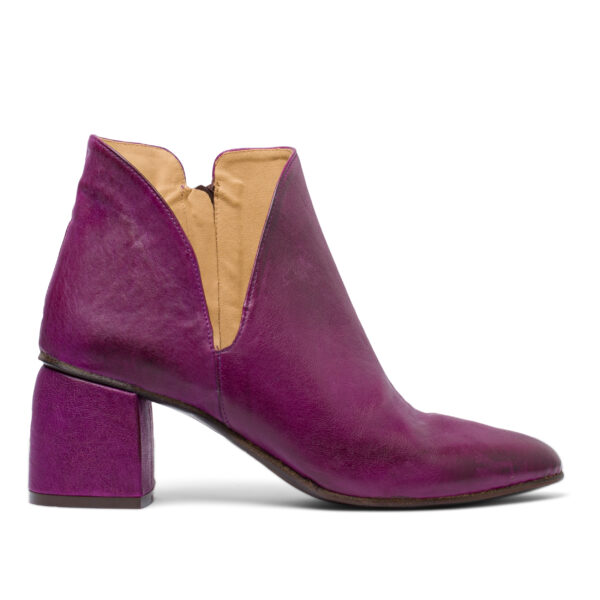 Uneven Purple Boots | DIEGO ZORODDU