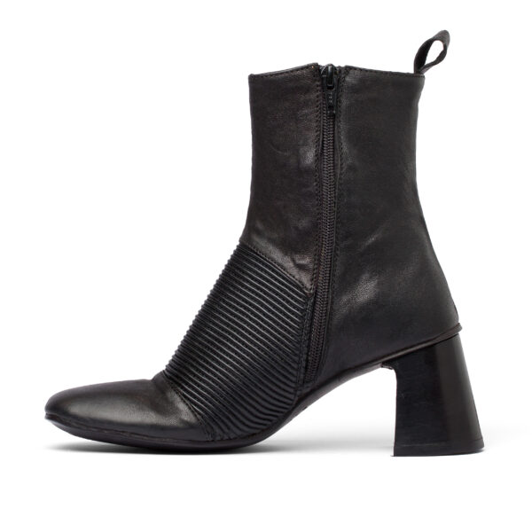 Black Stitching Boots | DIEGO ZORODDU