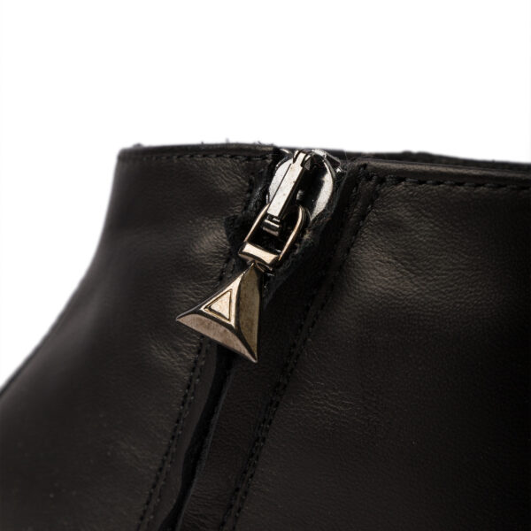 Bent Black | DIEGO ZORODDU