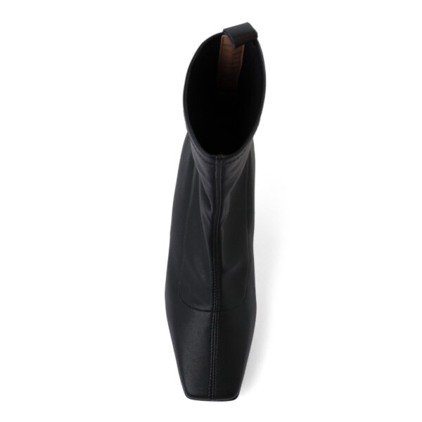 Pin Black | DIEGO ZORODDU