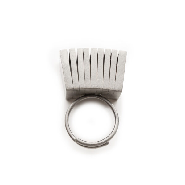 Anthracite Folding Fan Ring | DIEGO ZORODDU