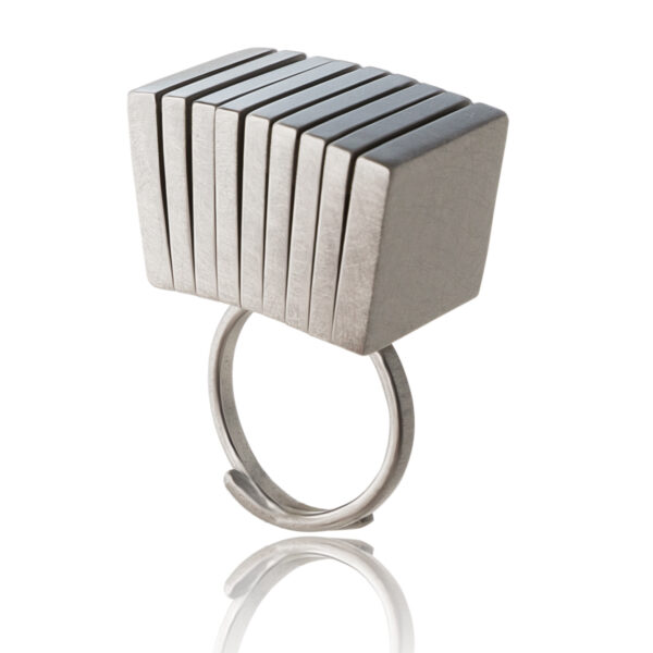 Anthracite Folding Fan Ring | DIEGO ZORODDU