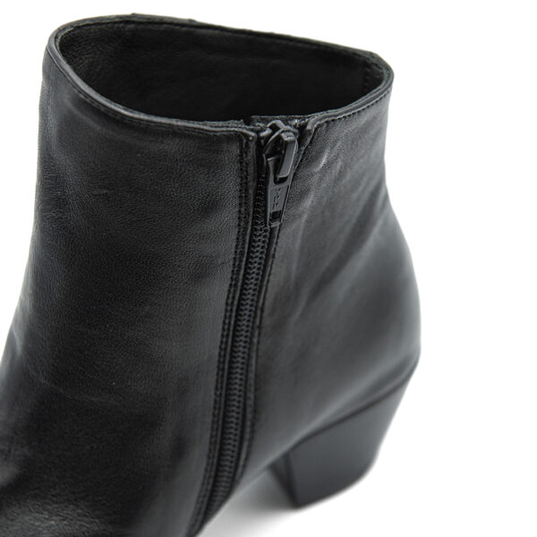 Stivaletto Nero | DIEGO ZORODDU