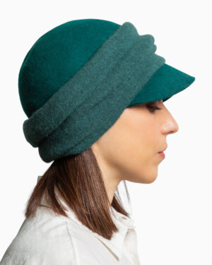 cappello verde visiera