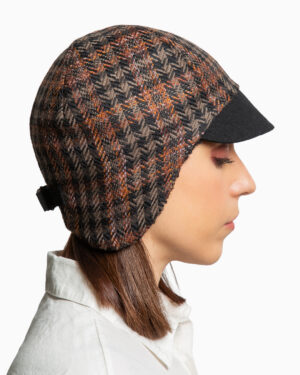 cappello stringa marrone